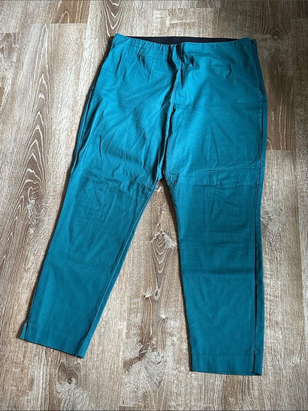 Old Navy Teal Women's Tapered Pants